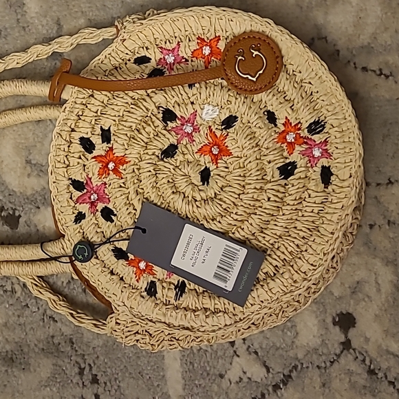 New with tags C. WONDER straw crossbody - Picture 4 of 9